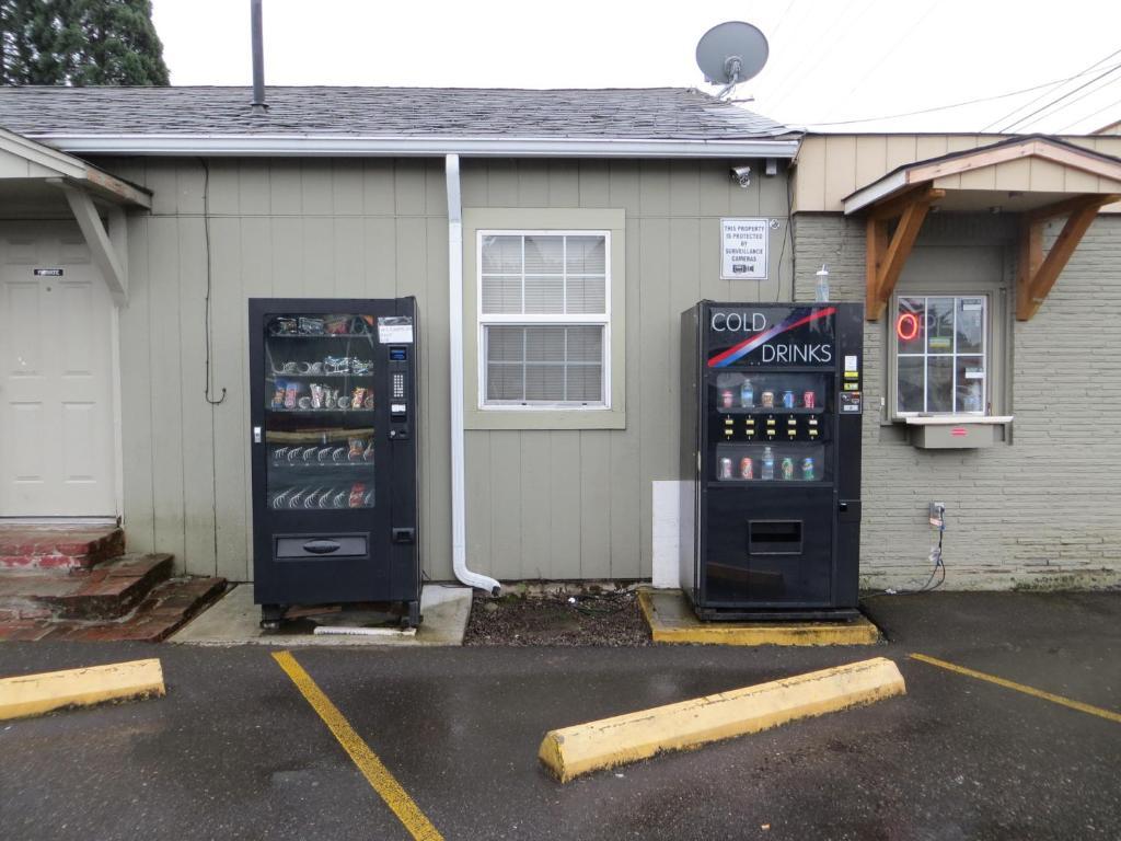 Madison Suites Motel Portland Exteriör bild